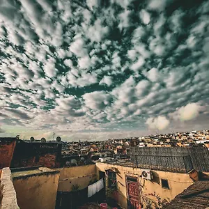 riad-rasia.hotelfesmorocco.com/