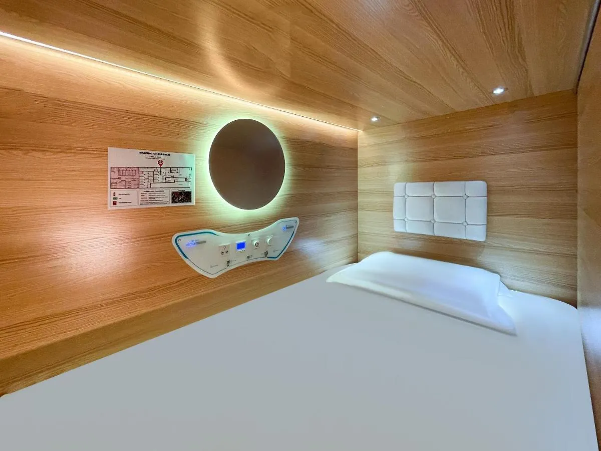 Airone Capsule Hotel Hobart Australia