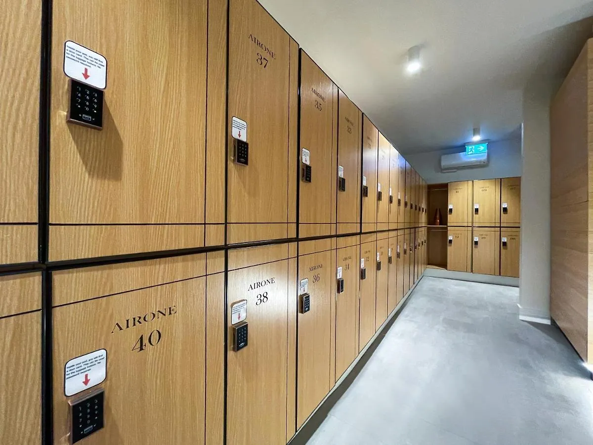 Airone Capsule Hotel Hobart